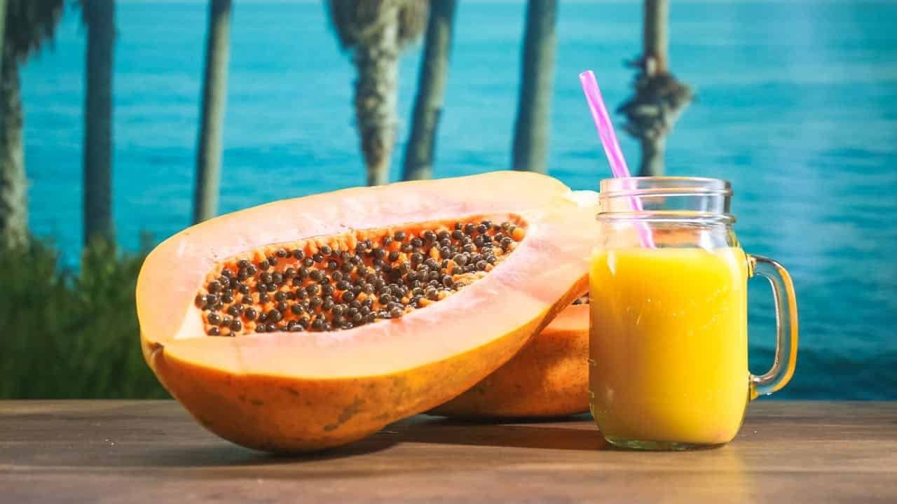 عصير فاكهة البابايا بالأناناس