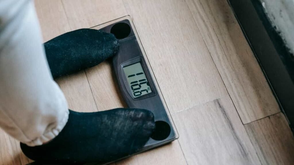 كيف تساعد حمية الصيام المتقطع في خسارة الوزن