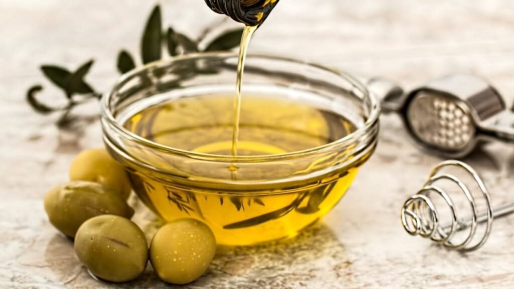 فوائد شرب زيت الزيتون